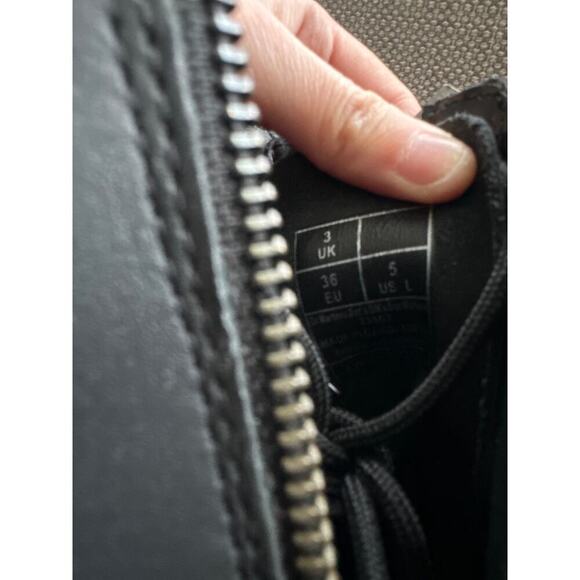 Dr Martens Women's 1460 Pascal Front Zip Boots Size US 5 - Picture 7 of 9